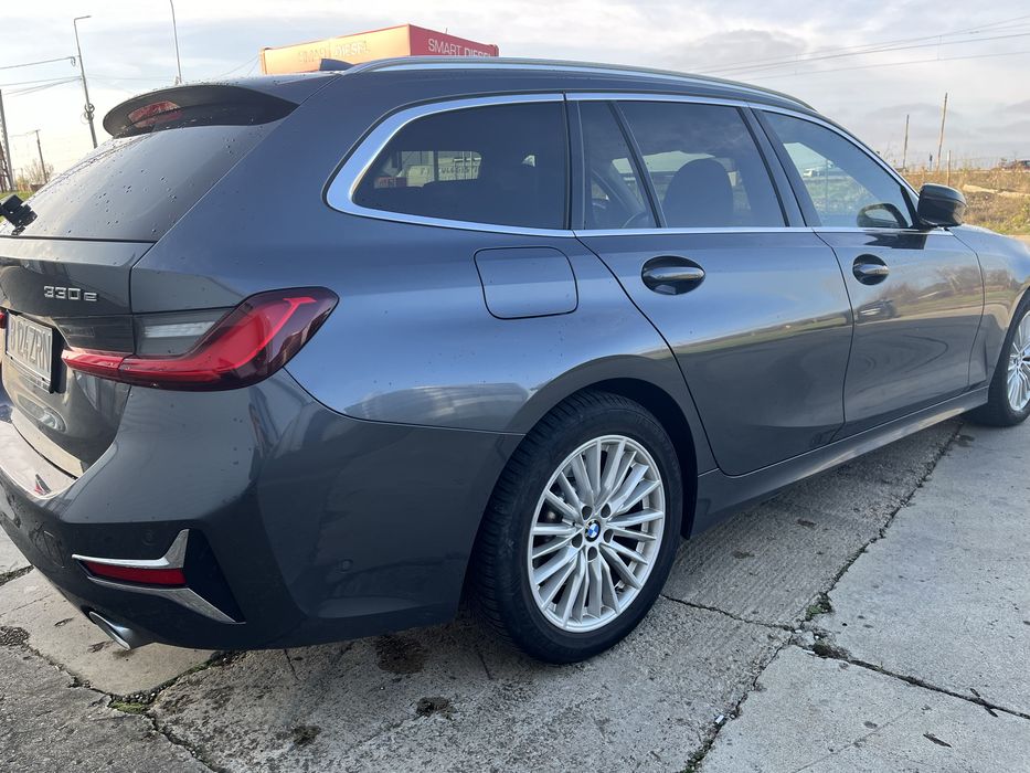 BMW seria 3 G21 330e 292CP