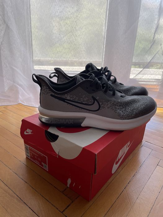 Adidasi nike Air MAX