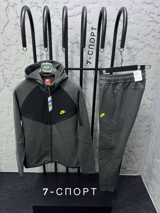 Nike Tech Fleece 2026 + подарък