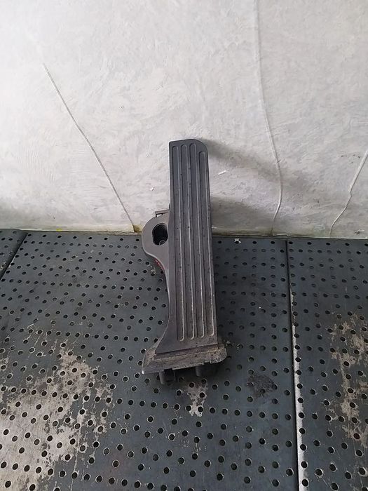 Pedala acceleratie 2.0 tdi vw passat b6 3c 1k1723503l 6pv00860001