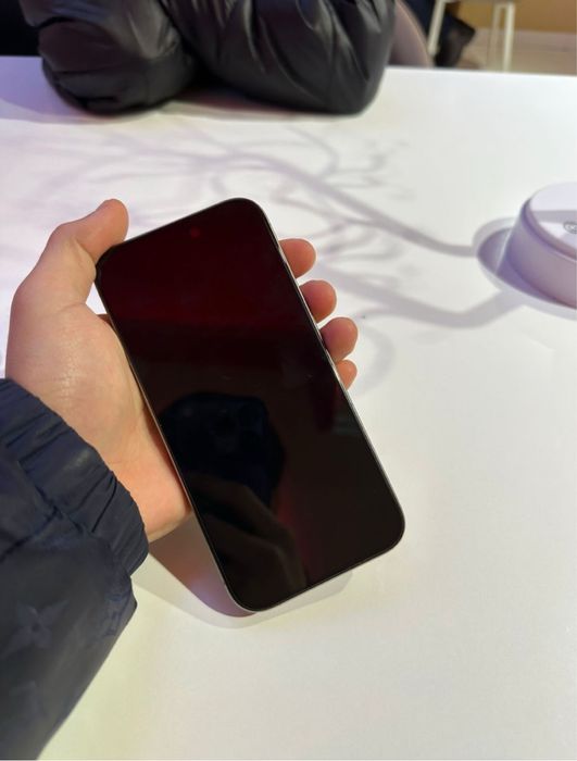 Айфон 15 про 128 память емкость 90