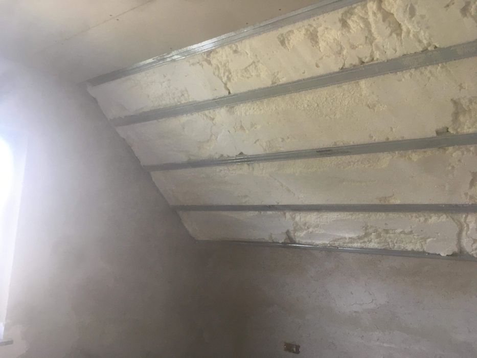 Izolatie Spuma Poliuretanica