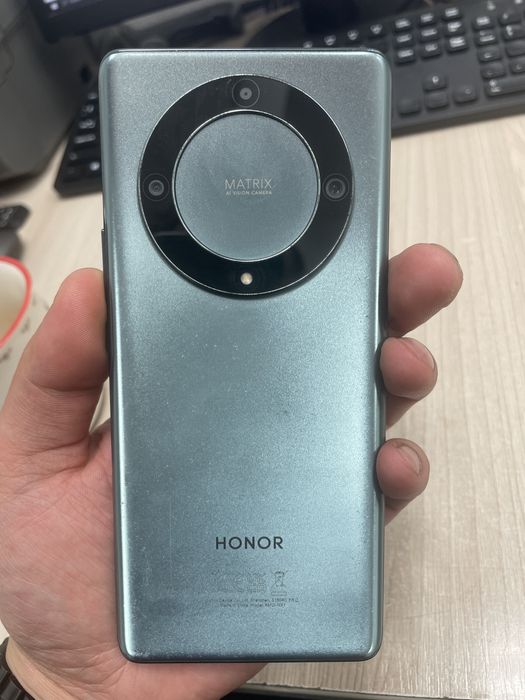 Продам телефон хонор х9а