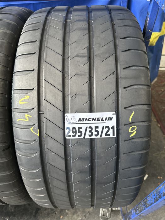 295/35/21 Michelin