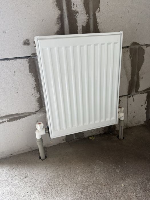 Пластиковая дверь