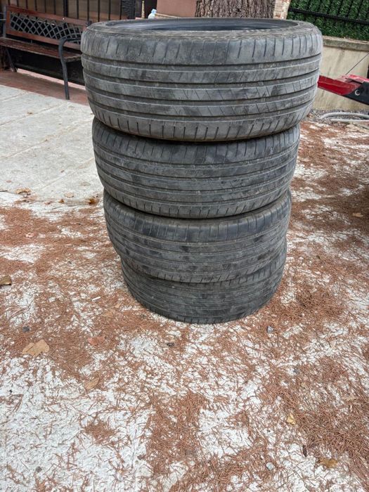 Гуми bridgestone 235/45/18