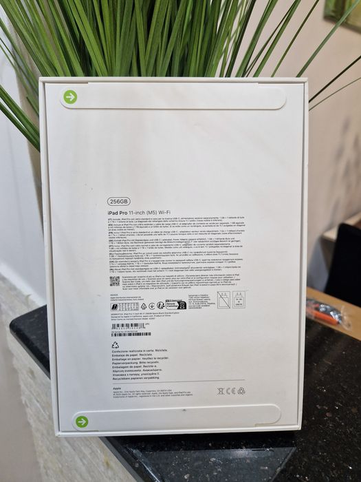 iPad Pro M5 11-inch 256GB. Wi-Fi // Sigilata / Black