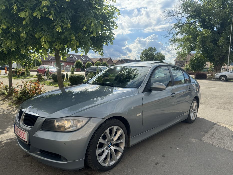Masină Bmw E90 .