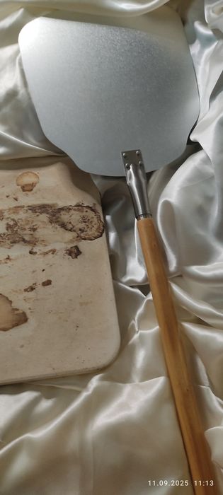 Spatulă pizza aluminiu coadă lemn plus șamotă