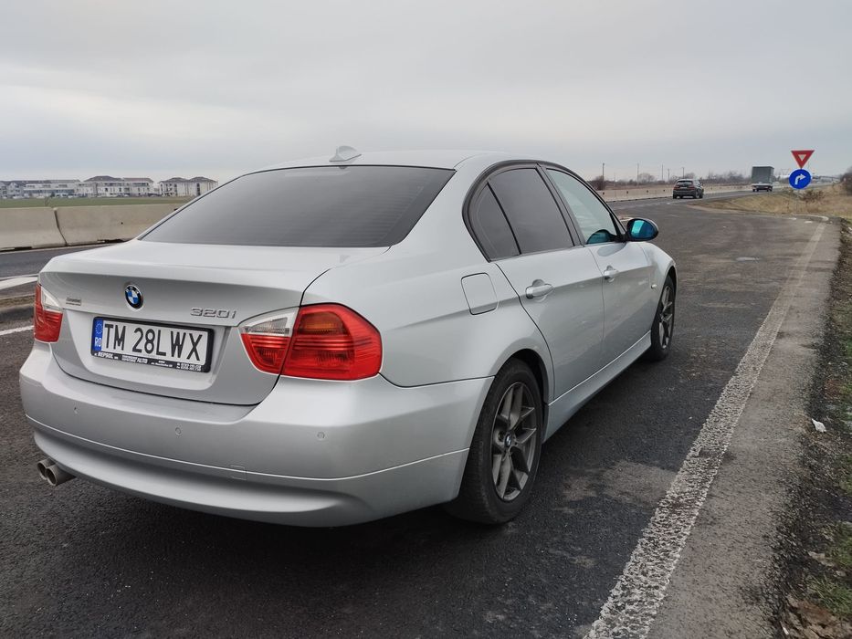 Vand BMW E90 320i 150 CP