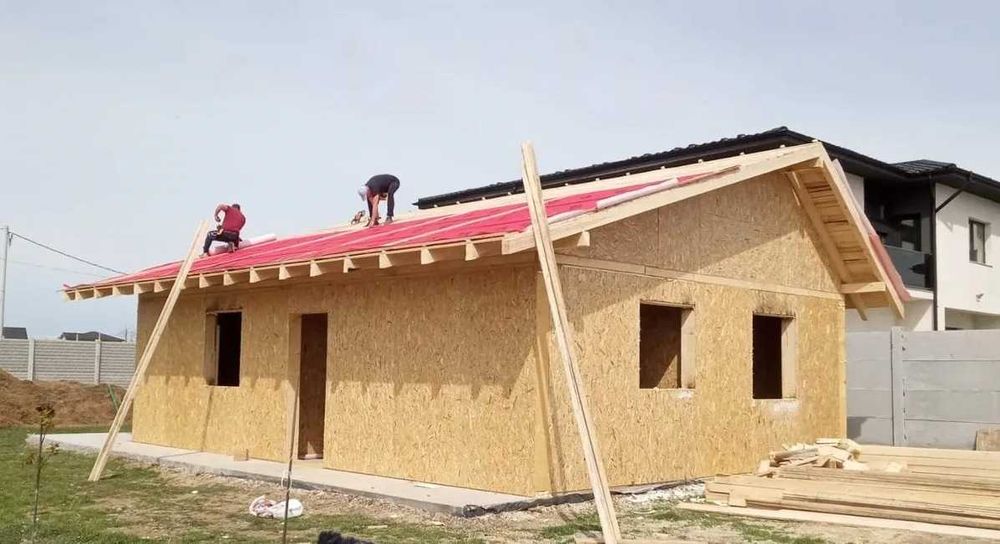 Case pe structura metalica