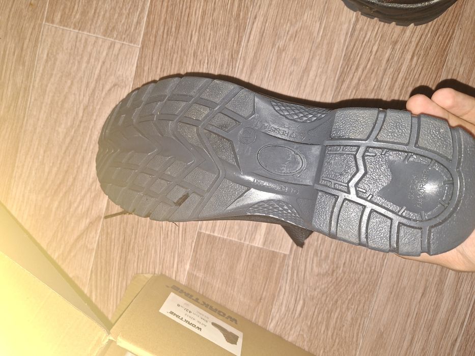 Рабочая обувь новая