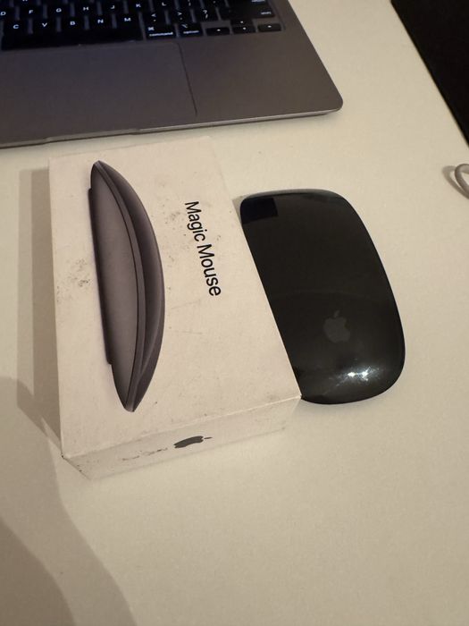 Продам Mac Booc Air M1