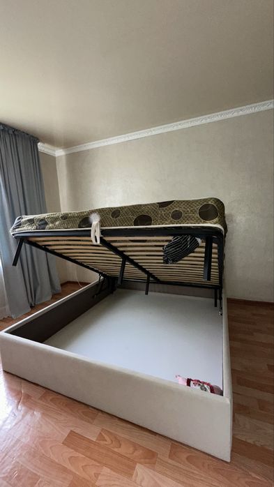 Срочно продам кровать !