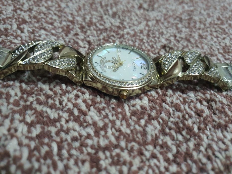 Наручные часы Chanel