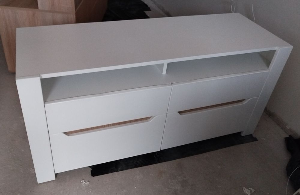 Пълно обзавеждане мебели всекидневна и кухня