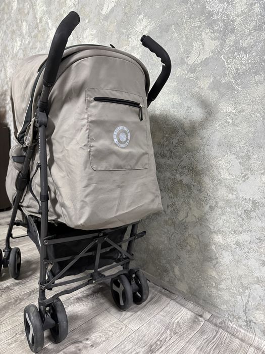 Продаю коляску трость