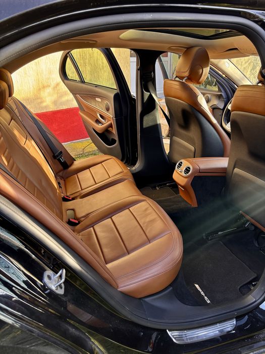 Vand Mercedes e220 4matic 2019 123.000km