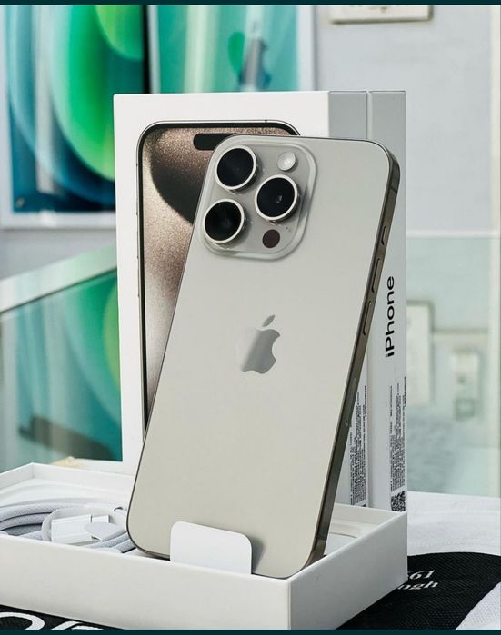 i Phone 15 pro. Pamit 128.