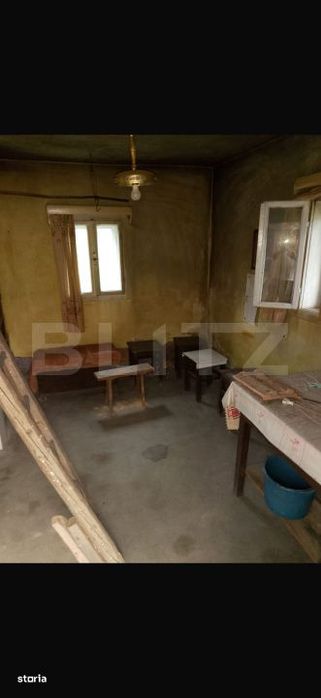 Casa cu 3 camere si un teren de 3000 mp, zona Cuzaplac