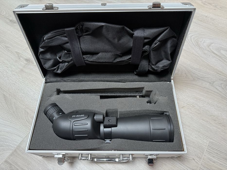 Lunetă terestră 20–60x60, produs nou, nefolosit