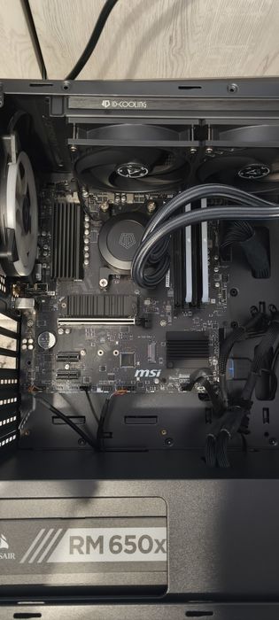 KIT Ryzen 7 5700x3d cu B550M VDF Pro WIFI, 32 GB 3200mhz