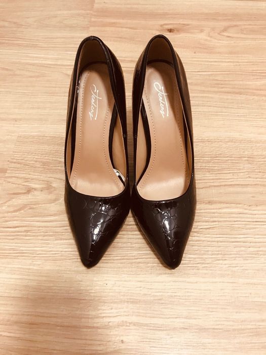 Официални дамски обувки 2 чифта!