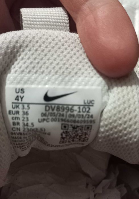 NIKE запазени маратонки