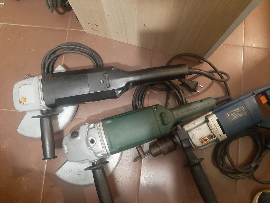 Големи ъглошлайфи и бормашина