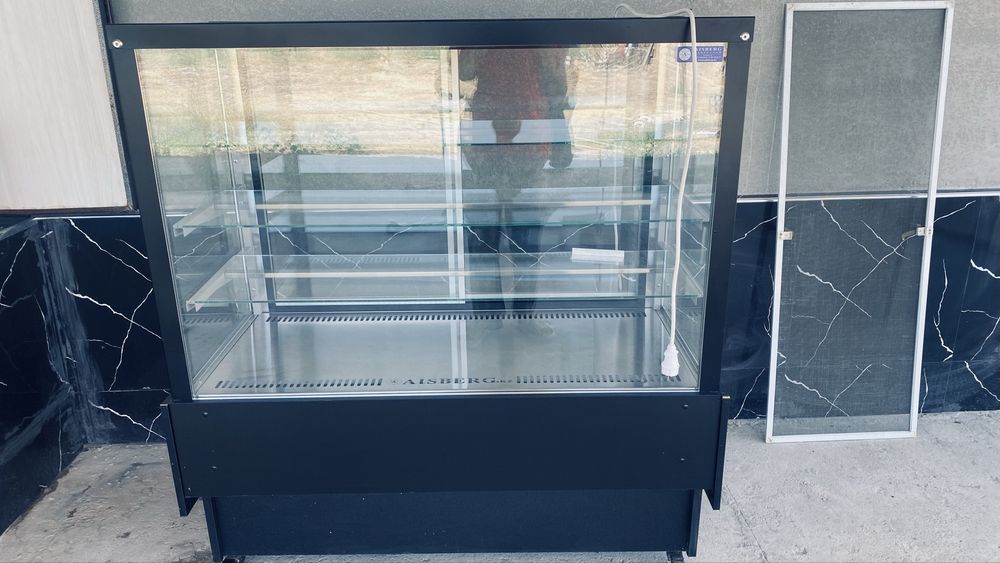 Ветринный холодильник