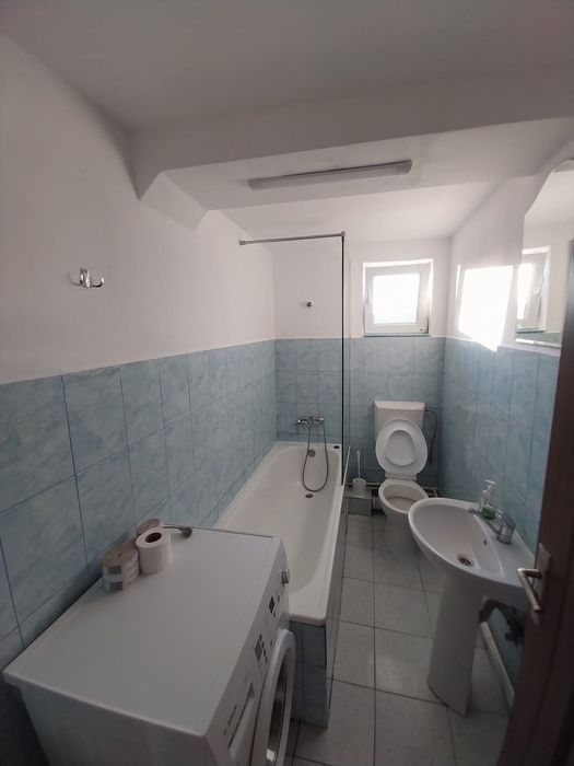 Apartament 2 camere de închiriat