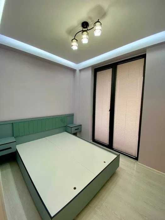 Bodomzor metroga yaqin joyda bezmakler arenda