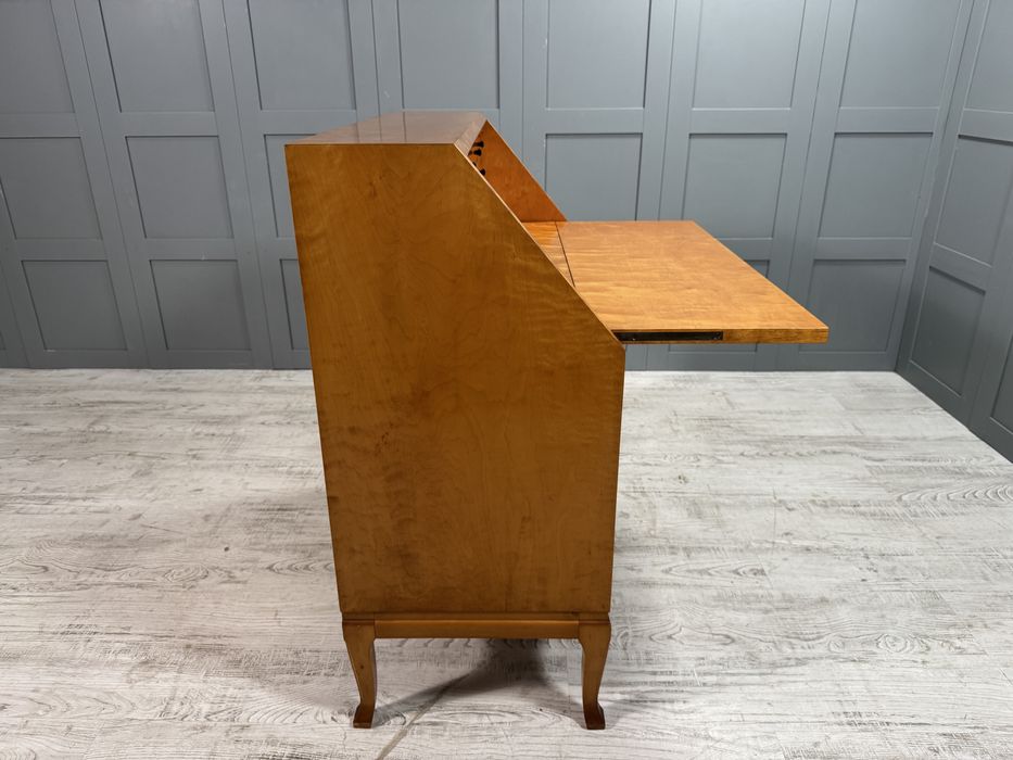 Писалище - секретар масив К076