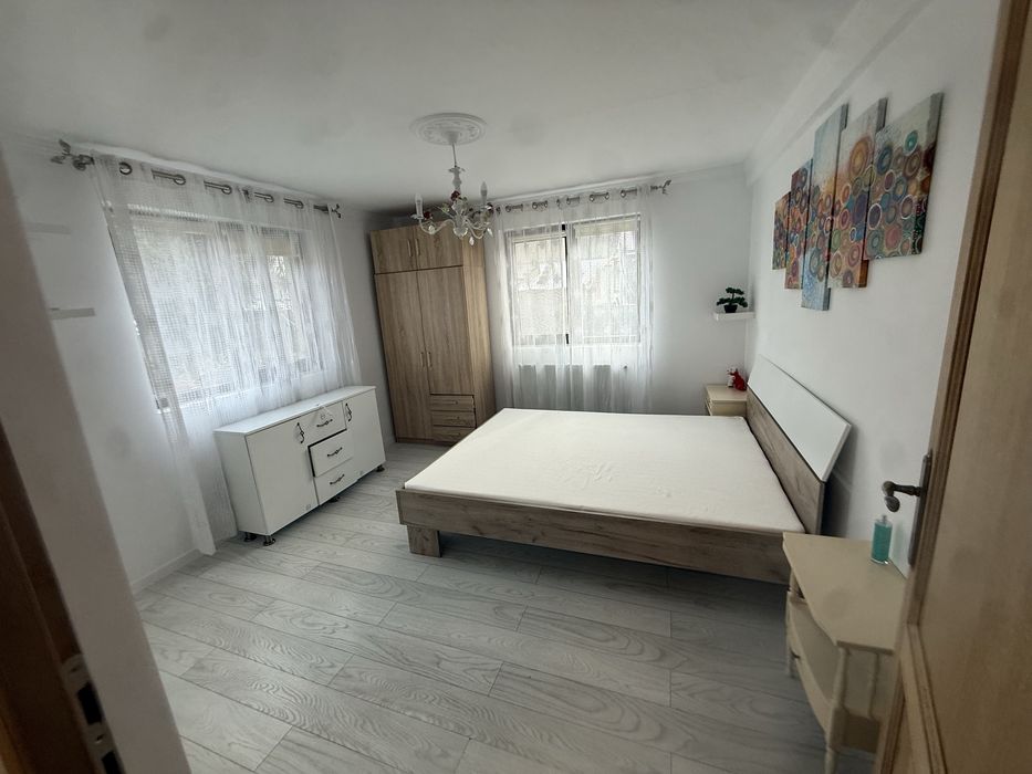 Inchiriez Casa Miroslava 2 camere