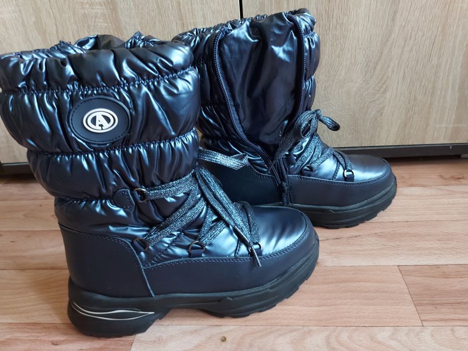 Новые зимние сапоги 34-35р