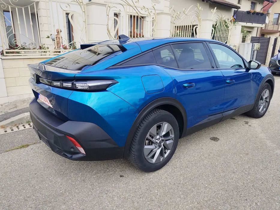 Peugeot 408 Noul Peugeot 408, An 2023, 1.2L PureTech 130 S&S EAT8 Allure Pack Auto