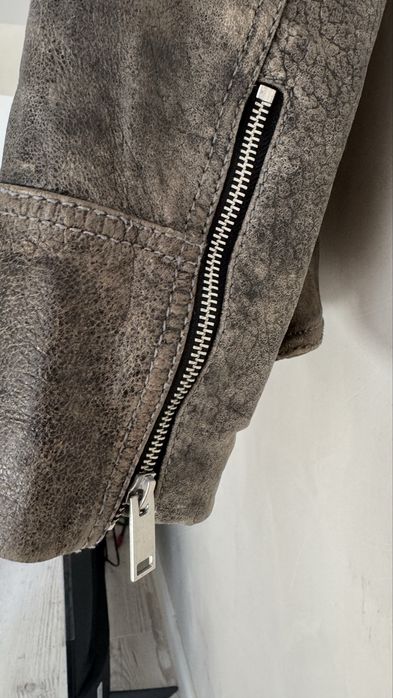 Кожаная куртка Zara M