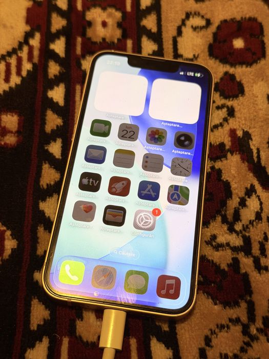 Se vinde urgent iphone 13 mini