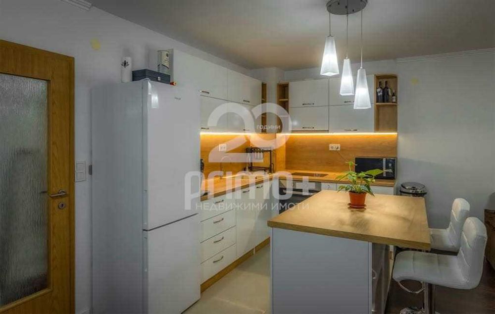 Продава се Тристаен апартамент в Велико Търново, Бузлуджа - 92 кв.м за 1903 €/кв.м - Снимка #4