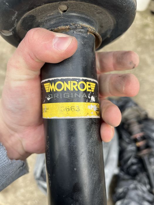 Амортисьори  за пасат  б5.5