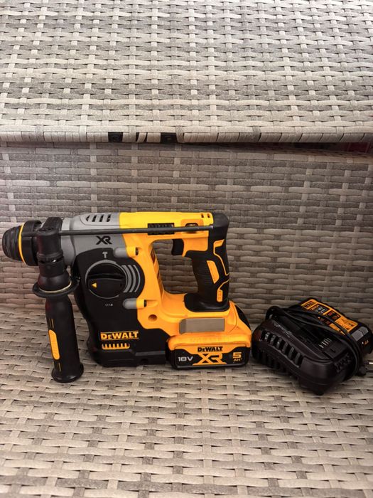 Rotopercutor dewalt DCH273