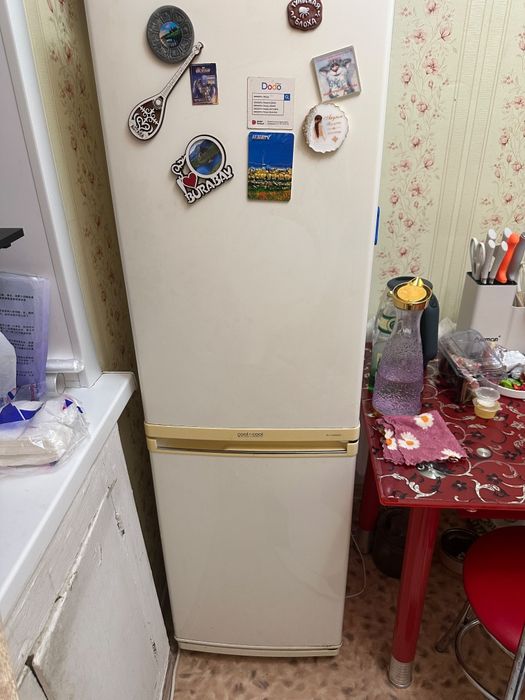 Холодильник б/у Samsung cool n cool (срочно торг)