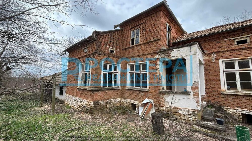 Тухлена Къща  -  с. Китино