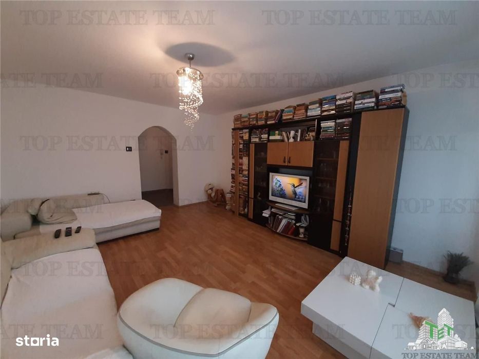 Apartament – București, Delea nouă, Centrul Civic - Mai multe