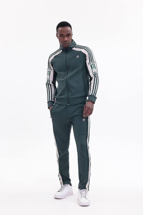 Oferta! Trening Adidas original! Toate marimile disponibile!