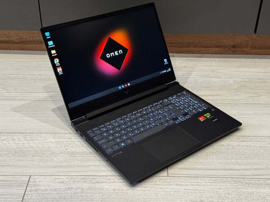 16.1 144hz /RTX 4070 8GB/Ryzen 7 7840HS /SSD/ Гаранция / RGB/ Victus