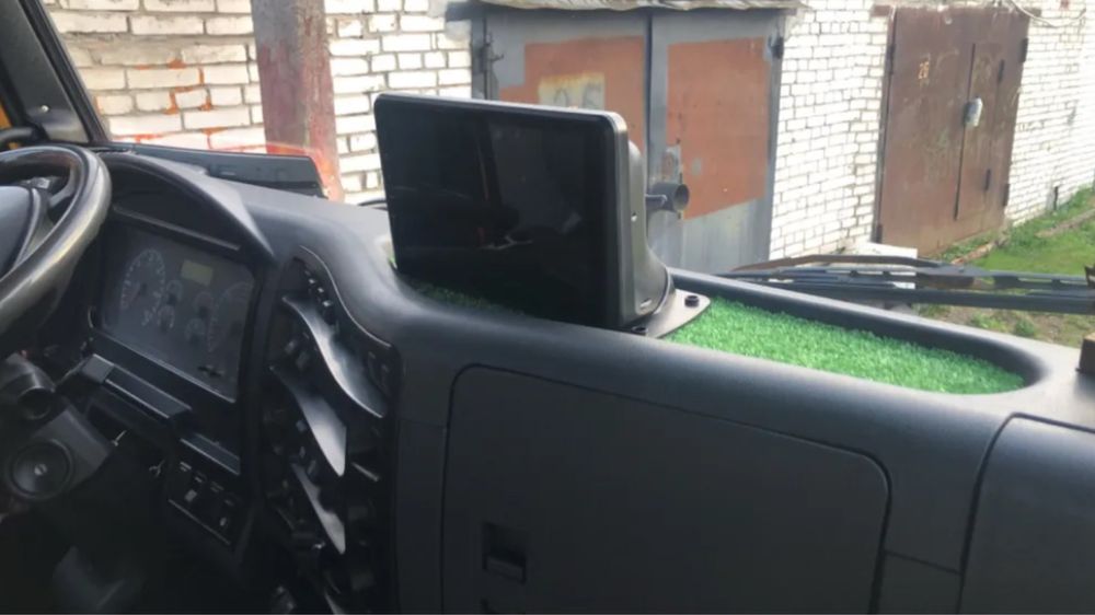 Магнитола универсал любое мошина учун на торпедо 2/32г, 4/64г янги