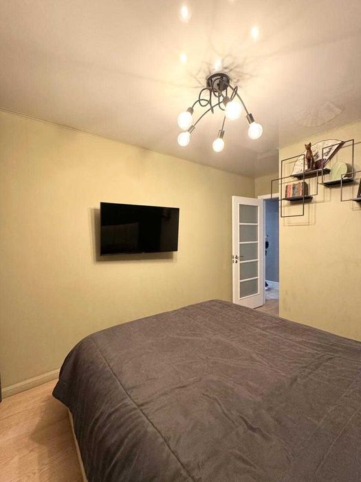 Продам 3 комн. кв., район 8 шк.