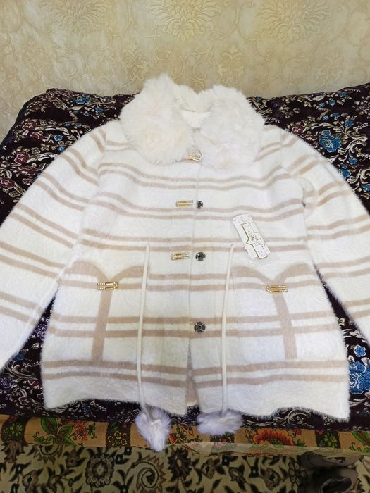 Продаётся новая кофта ангорка!