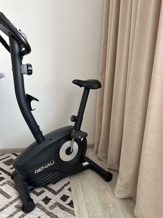 Продам Велотренажер Genau